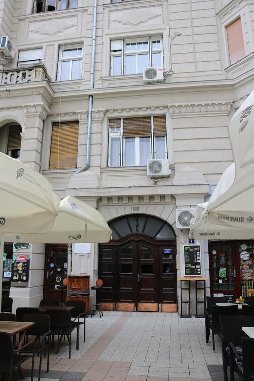 Apartment Centrum Нови Сад Екстериор снимка