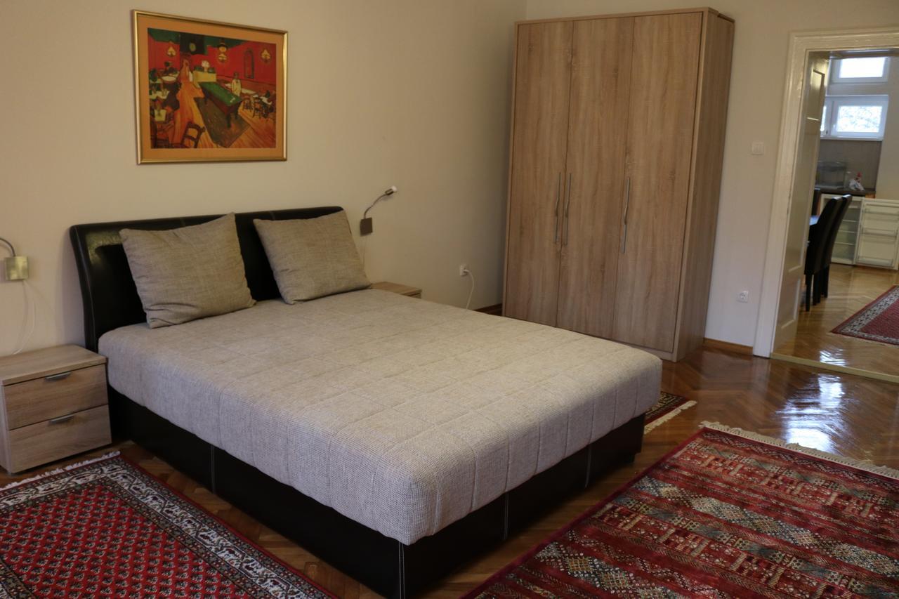 Apartment Centrum Нови Сад Екстериор снимка